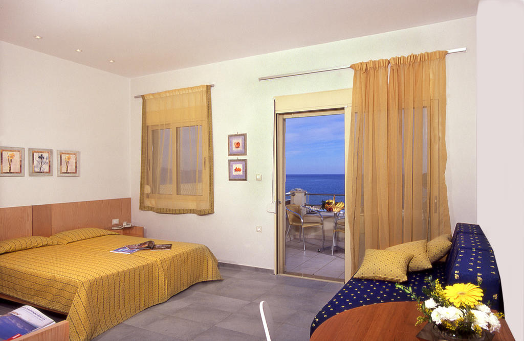 Lissos Beach Platanés Quarto foto